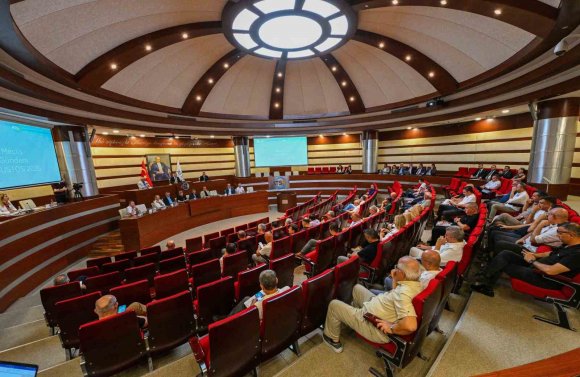 ATSO BAŞKANI HACISÜLEYMAN: "EKONOMİDE İŞLETMELERİN EN ÖNEMLİ İHTİYACI ÖNGÖRÜLEBİLİRLİK"