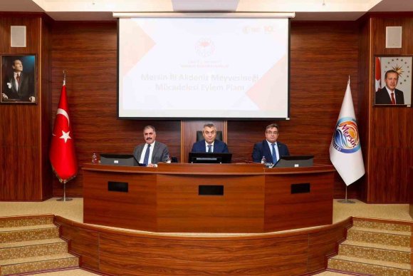 MERSİN’DE AKDENİZ MEYVE SİNEĞİ İLE MÜCADELE TOPLANTISI