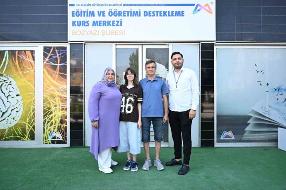 MERSİN BÜYÜKŞEHİR BELEDİYESİNİN KURS MERKEZİ İLE ÖNCE LİSEYİ ARDINDAN ÜNİVERSİTEYİ KAZANDI
