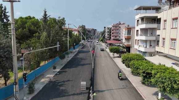 DÖRTYOL’DA ASFALT SEFERBERLİĞİ HIZ KESMEDEN SÜRÜYOR