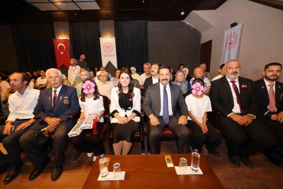 HATAY’DA YAŞLILAR VE ÇOCUKLAR 30 AĞUSTOS ZAFER BAYRAMI PROGRAMINDA BİR ARAYA GELDİ