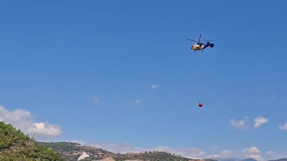 HELİKOPTER PİLOTUNUN DİKKATİ SAYESİNDE YANGIN BÜYÜMEDEN SÖNDÜRÜLDÜ