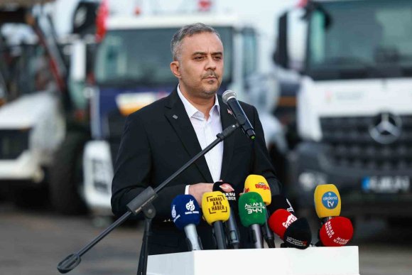 ONİKİŞUBAT BELEDİYESİ 200 MİLYON LİRALIK YATIRIMLA 30 YENİ HİZMET ARACI ALDI