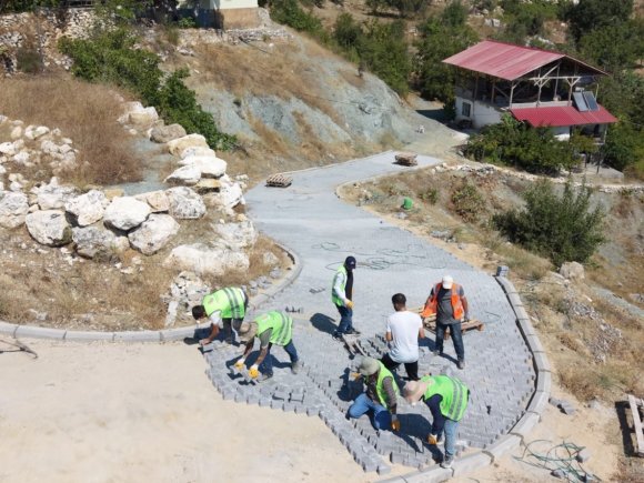 TARSUS BELEDİYESİNDEN ULAŞIMI KOLAYLAŞTIRAN ÇALIŞMA
