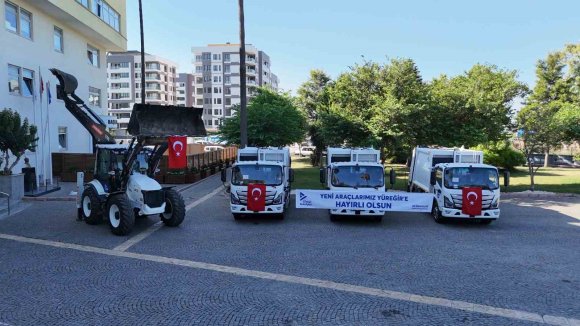 YÜREĞİR BELEDİYESİ HİZMET FİLOSUNA 4 YENİ ARAÇ DAHA KAZANDIRDI