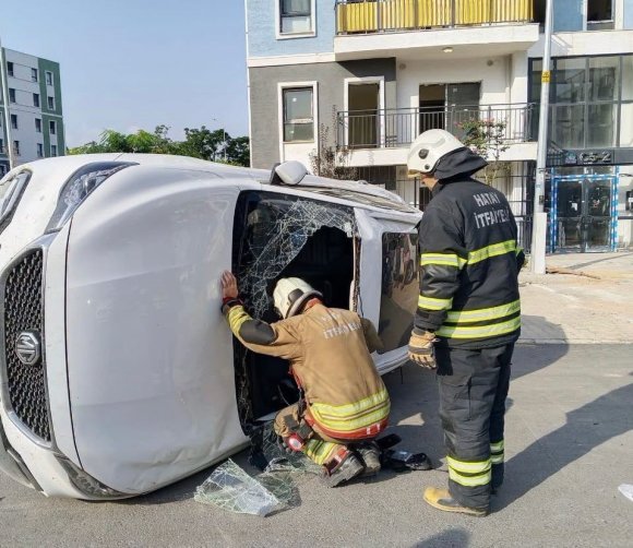 İSKENDERUN’DA TRAFİK KAZASI: 2 YARALI
