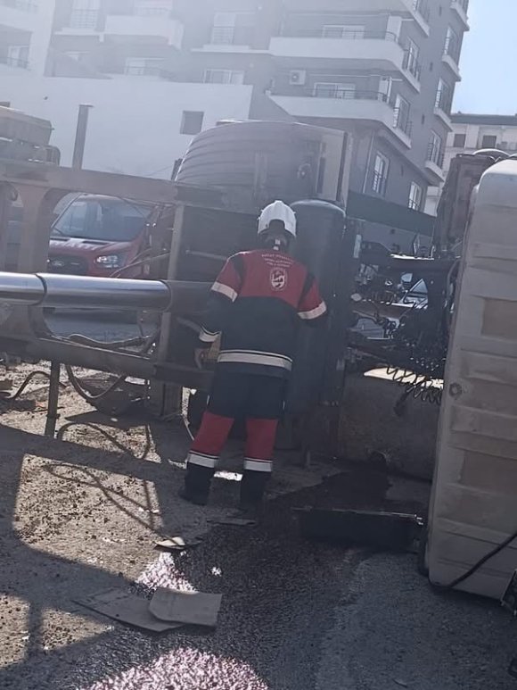 KIRIKHAN’DA TRAFİK KAZASI: 1 YARALI
