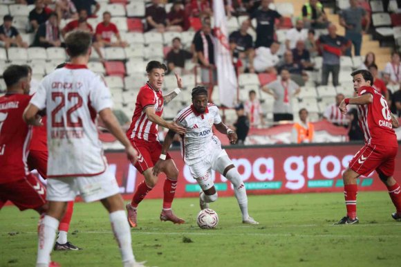 TRENDYOL 1. LİG: ANTALYASPOR: 1 - SİVASSPOR: 2