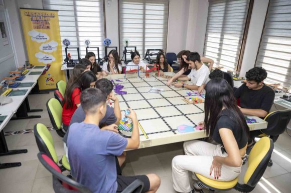 MERSİN’DE ÇOCUKLARIN FİKİRLERİ PROJEYE DÖNÜŞÜYOR