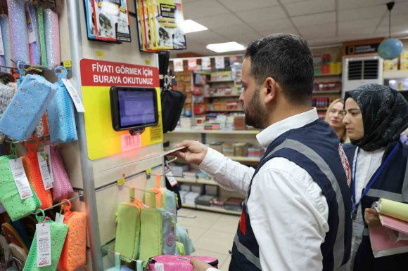 ADANA’DA YENİ EĞİTİM-ÖĞRETİM SEZONU ÖNCESİ KIRTASİYE DENETİMİ