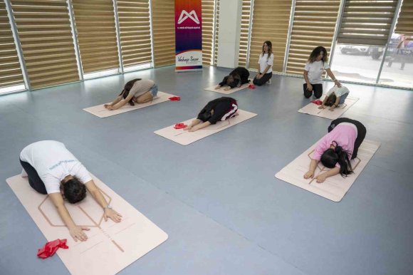 MERSİN’DE ‘DURUŞUNLA GÜÇLEN’ PROJESİ
