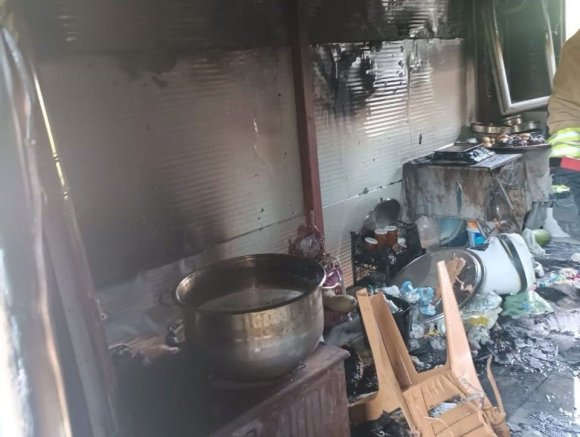 ARSUZ’DA EV YANGINI BÜYÜMEDEN SÖNDÜRÜLDÜ