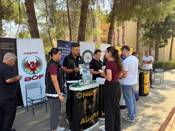 ADANA’DA ÜNİVERSİTE ÖĞRENCİLERİNE ‘YENİ EVİM GÜVENLİ YURDUM’ BİLGİLENDİRMESİ