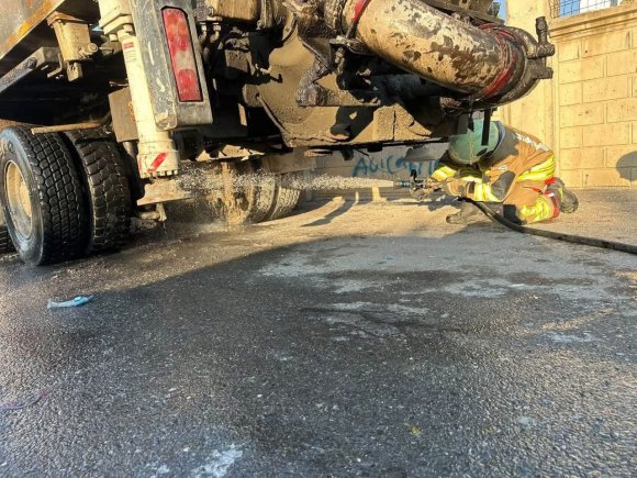 ARSUZ’DA TIR YANGINI KISA SÜREDE KONTROL ALTINA ALINDI