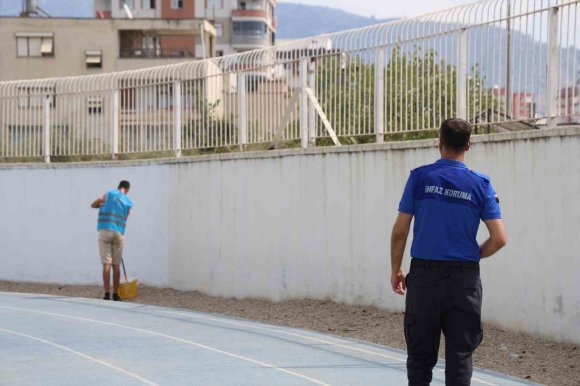 YÜKÜMLÜLER EĞİTİM VE SPOR ALANLARINI BOYADI, 12 MİLYON TL’LİK KAMU YARARI SAĞLANDI