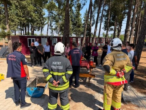 HASSA’DA SAĞLIK PERSONELİNE YANGIN EĞİTİMİ VERİLDİ