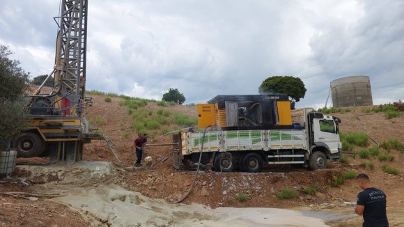 GAZİPAŞA’DA KAMYON ÜZERİNDEKİ JENERATÖR YANDI