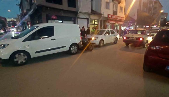 TRAFİK KAZASINDA SÜRÜCÜ YARALANDI