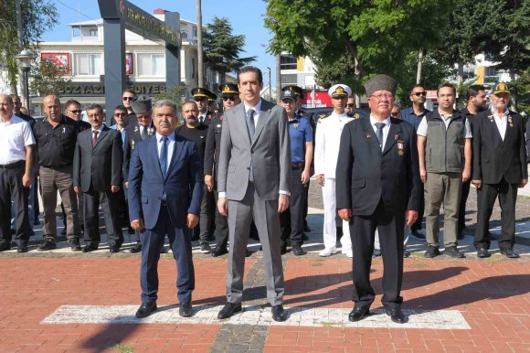 BOZYAZI’DA GAZİLER GÜNÜ TÖRENLE KUTLANDI