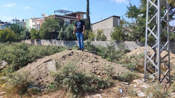 ASKİ’NİN ALTYAPI ÇALIŞMASI SONRASI BIRAKTIĞI ASFALT ATIKLARI AYLARDIR KALDIRILMADI