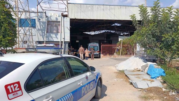 ADANA’DA İŞ YERİ SAHİBİ ÖLÜ BULUNDU