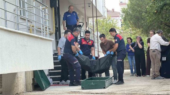 BURDUR’DA BOYA YAPARKEN HAYATINI KAYBETTİ