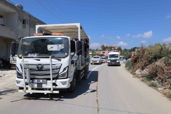 HBB’DEN SAMANDAĞ SUTAŞI’NDA 1,1 KİLOMETRELİK YOLDA BETON ASFALT ÇALIŞMASI
