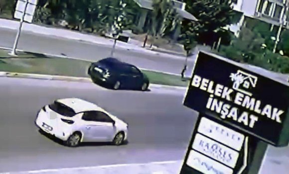 ANTALYA’DA DİREKSİYON BAŞINDA FENALAŞAN SÜRÜCÜ HAYATINI KAYBETTİ