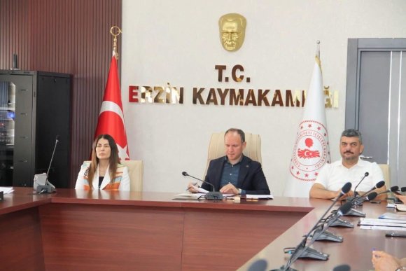 ERZİN’DE OKUL ÇEVRE GÜVENLİĞİ TOPLANTISI GERÇEKLEŞTİRİLDİ