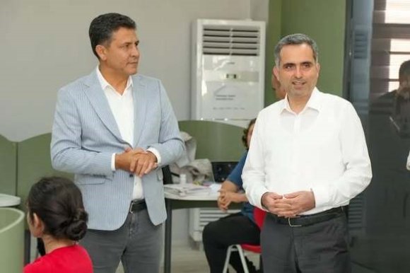 KOZAN’DA ÜCRETSİZ EĞİTİM DESTEĞİYLE 56 ÖĞRENCİ HAYALLERİNE KAVUŞTU
