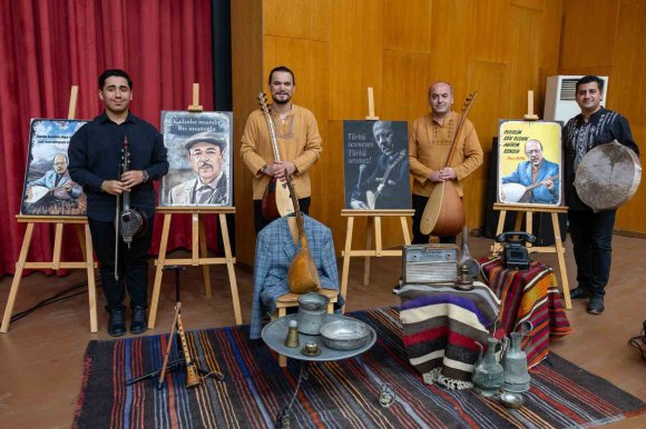 MANAVGAT’TA USTA SANATÇI NEŞET ERTAŞ’A DUYGU DOLU ANMA GECESİ