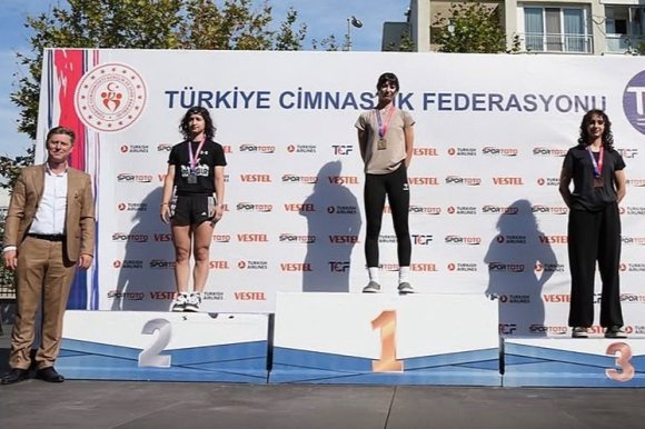 MERSİNLİ SPORCU TÜRKİYE ŞAMPİYONU OLDU