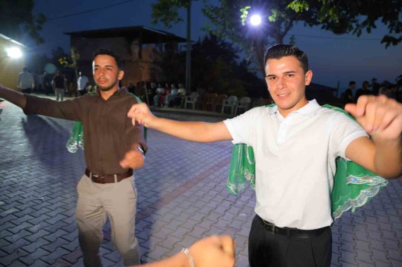 İKİZ KARDEŞLER VATANİ GÖREVLERİNİ BİRLİKTE YAPACAK