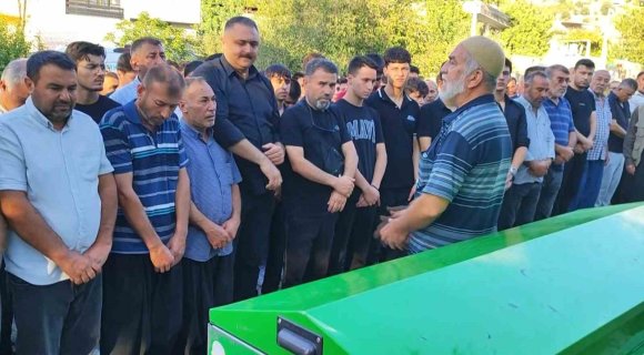 KAZADA HAYATINI KAYBEDEN LİSELİ, SON YOLCULUĞUNA UĞURLANDI