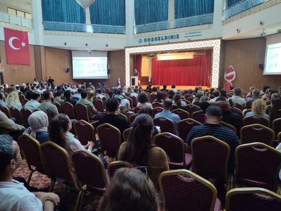 YÜREĞİR’DE YEŞİLAY KULÜPLERİ YIL BOYUNCA AKTİF OLACAK