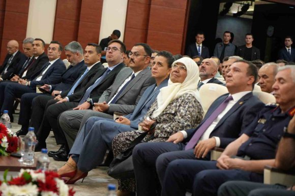 SAVCI GADEM TAŞ’IN ADI ANTALYA ADLİYESİNDEKİ KONFERANS SALONUNA VERİLDİ