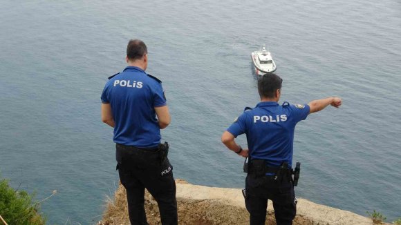 ANTALYA’DA "YARDIM EDİN" ÇIĞLIĞI EKİPLERİ ALARMA GEÇİRDİ
