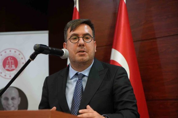 SAVCI GADEM TAŞ’IN ADI ANTALYA ADLİYESİNDEKİ KONFERANS SALONUNA VERİLDİ