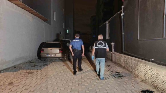 SEVGİLİSİNİN ESKİ EŞİ GELDİ, PENCEREDEN ÇIKMAYA ÇALIŞIRKEN 3’ÜNCÜ KATTAN DÜŞEREK HAYATINI KAYBETTİ