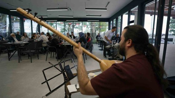 KAHRAMANMARAŞ’TA YAŞLILARA SAZLI SÖZLÜ EĞLENCE
