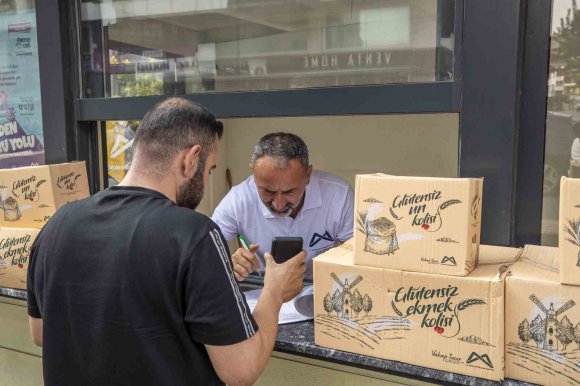 MERSİN’DE ÇÖLYAK HASTALARINA ÜCRETSİZ GLÜTENSİZ EKMEK VE UN DESTEĞİ