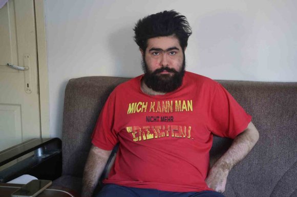 SANAL ALEM BAĞIMLISI GENÇTEN NET MESAJ: "BEN ARTIK İFLAH OLMAM"