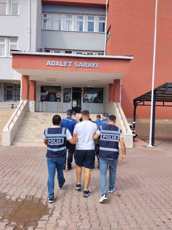 İMAMOĞLU’NDA SİLAH OPERASYONU: 3 ŞÜPHELİ TUTUKLANDI