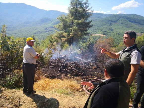 BURDUR’DA ORMAN YANGINI EKİPLERİN MÜDAHALESİYLE SÖNDÜRÜLDÜ