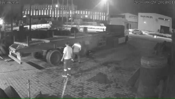 45 GÜNLÜK EVLİ ÇİFTİN YARALANDIĞI KAZA KAMERADA