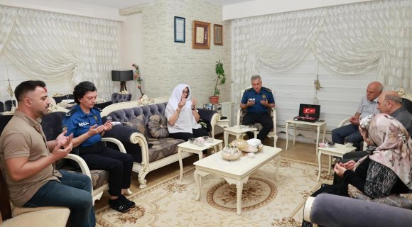 ŞEHİT POLİS VEYSİ KAKI, DUALARLA ANILDI