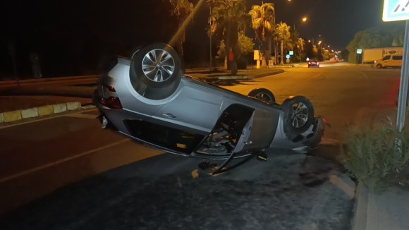 OTOMOBİL TAKLA ATTI, SÜRÜCÜ ALKOLLÜ ÇIKTI