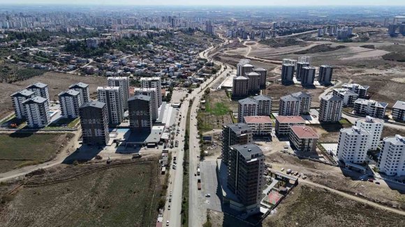 ADANA’DA YERLEŞİM KUZEYE KAYIYOR: "KİRA VE EV FİYATLARINDA DÜŞÜŞ BEKLENİYOR"