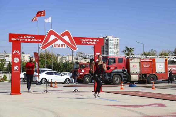 MERSİN’DE 50 İTFAİYE ERİ ALIMI İÇİN 250 ADAY TER DÖKTÜ
