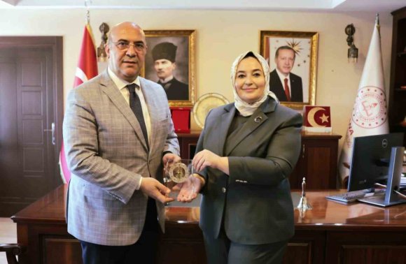 AOSB KADIN SANAYİCİLER PLATFORMU GENÇLERİN GELECEĞİ İÇİN TOPLANDI
